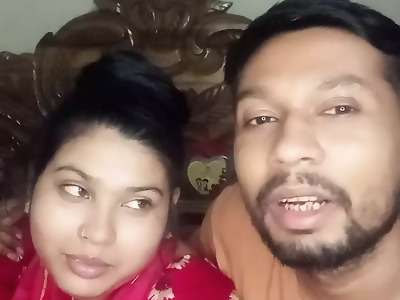 desi-brand-new-wretch-learns-in-whatever-way-all-over-dear-one-away-from-his-bosomy-chunky-confidential-milf
